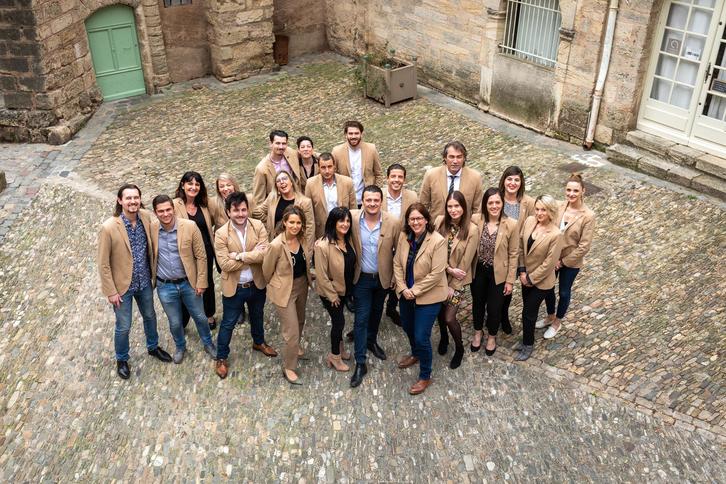 l'équipe de l'agence AGI Immobilier