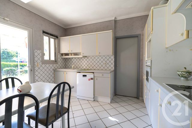 maison à vendre - 4 pièces - 131.35 m2 - PEZENAS - 34 - LANGUEDOC-ROUSSILLON - Century 21 Agi Immobilier