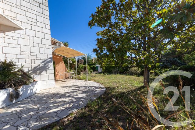 maison à vendre - 4 pièces - 131.35 m2 - PEZENAS - 34 - LANGUEDOC-ROUSSILLON - Century 21 Agi Immobilier
