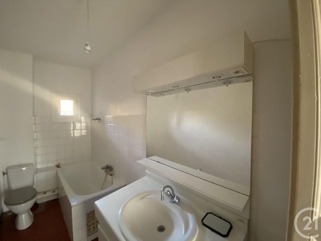 Appartement F3 à vendre - 3 pièces - 80.4 m2 - PEZENAS - 34 - LANGUEDOC-ROUSSILLON - Century 21 Agi Immobilier