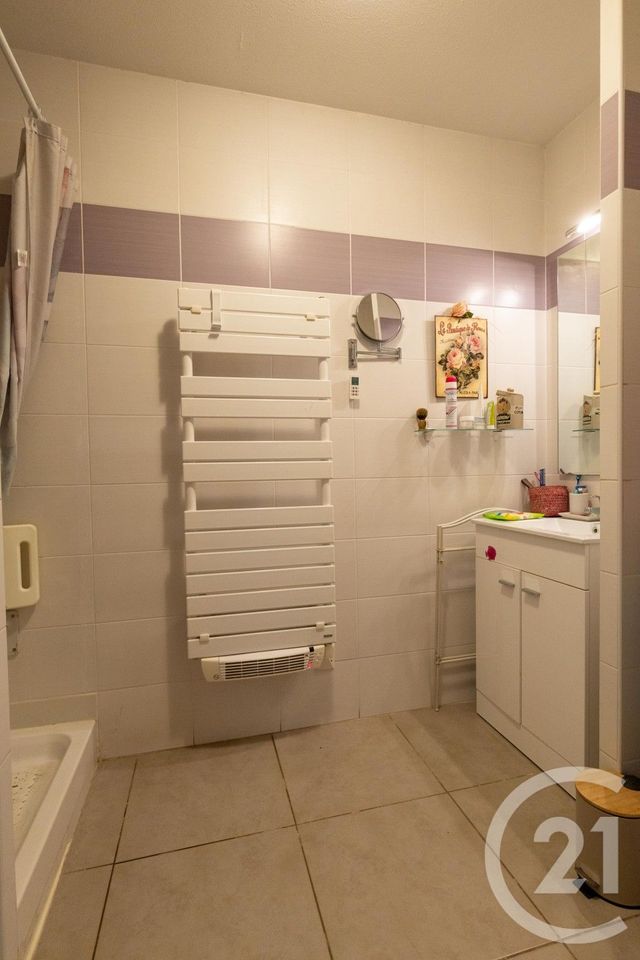 Appartement F4 à vendre - 4 pièces - 75.0 m2 - MONTAGNAC - 34 - LANGUEDOC-ROUSSILLON - Century 21 Agi Immobilier