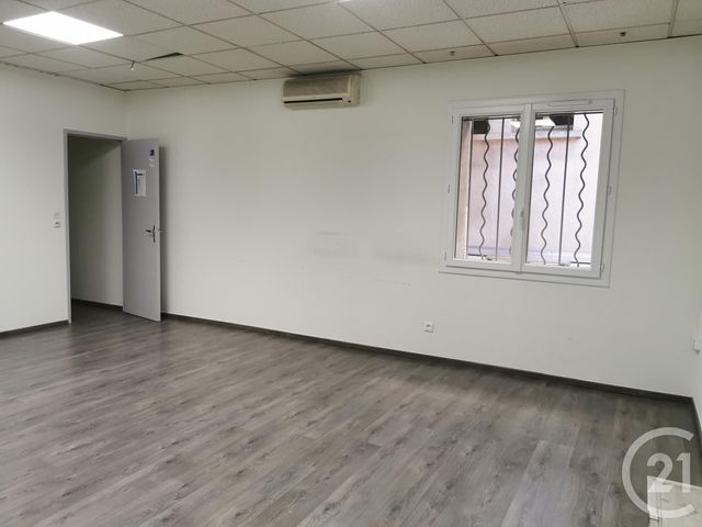 Appartement F5 à vendre - 5 pièces - 120.14 m2 - PEZENAS - 34 - LANGUEDOC-ROUSSILLON - Century 21 Agi Immobilier