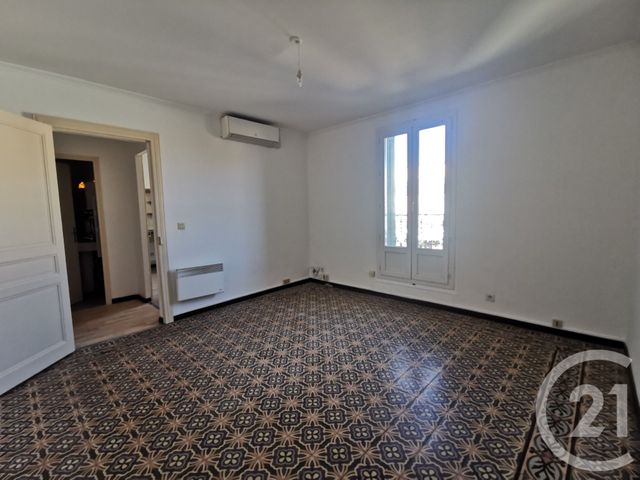 Appartement F3 à louer - 3 pièces - 65.0 m2 - PEZENAS - 34 - LANGUEDOC-ROUSSILLON - Century 21 Agi Immobilier