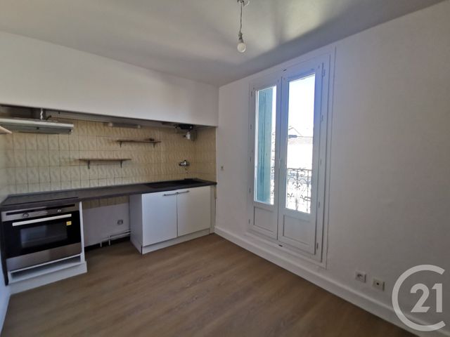 Appartement F3 à louer - 3 pièces - 65.0 m2 - PEZENAS - 34 - LANGUEDOC-ROUSSILLON - Century 21 Agi Immobilier