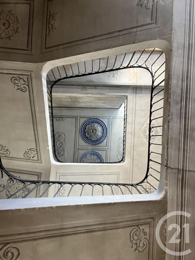 Appartement F3 à vendre - 3 pièces - 56.61 m2 - PEZENAS - 34 - LANGUEDOC-ROUSSILLON - Century 21 Agi Immobilier