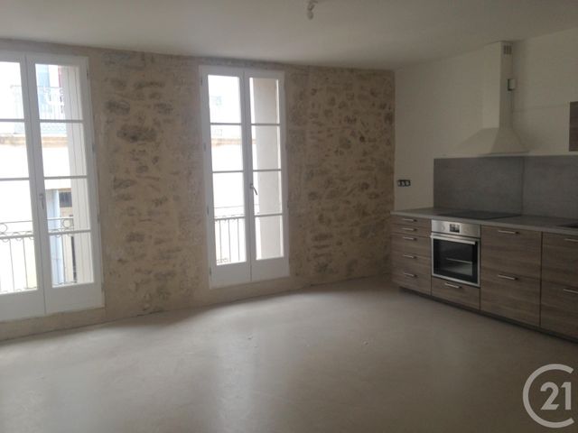 Appartement F2 à vendre - 2 pièces - 40.0 m2 - PEZENAS - 34 - LANGUEDOC-ROUSSILLON - Century 21 Agi Immobilier