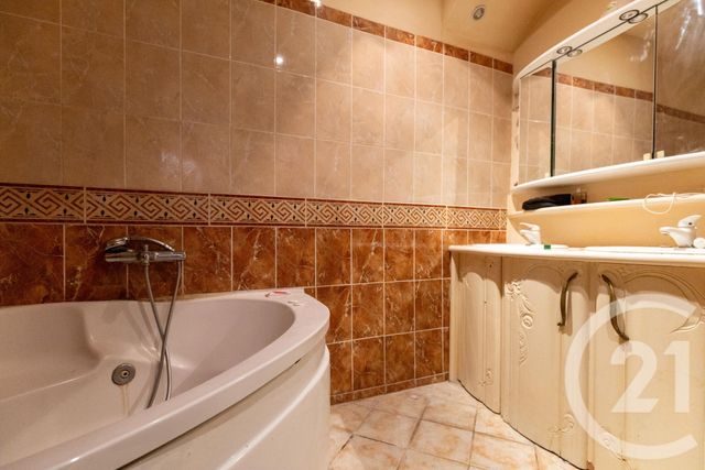 maison à vendre - 10 pièces - 188.0 m2 - PEZENAS - 34 - LANGUEDOC-ROUSSILLON - Century 21 Agi Immobilier