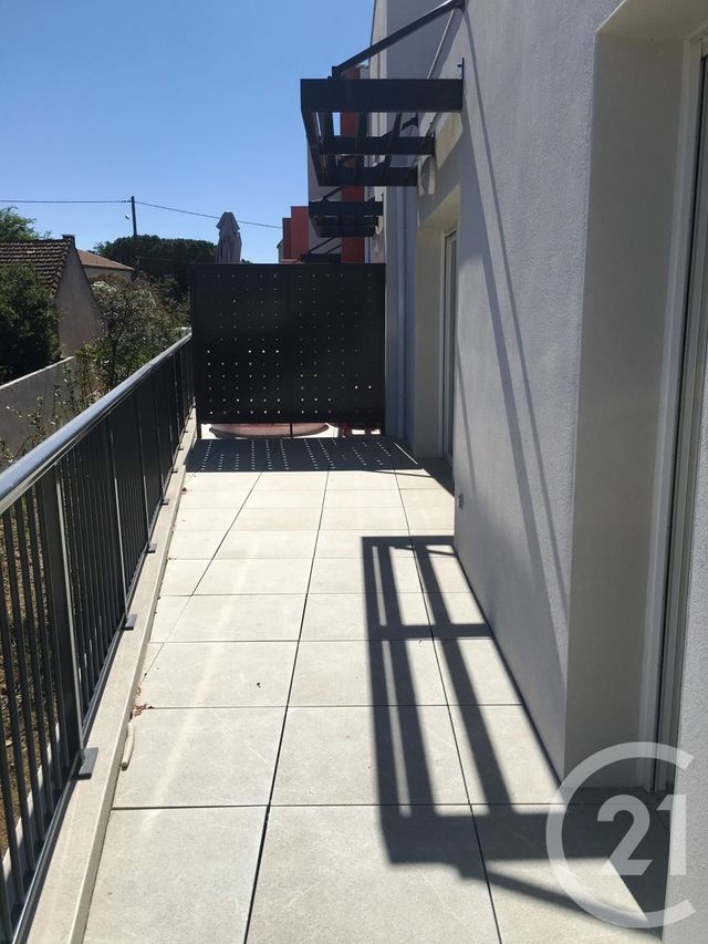 Appartement F2 à louer - 2 pièces - 46.53 m2 - SAUVIAN - 34 - LANGUEDOC-ROUSSILLON - Century 21 Agi Immobilier