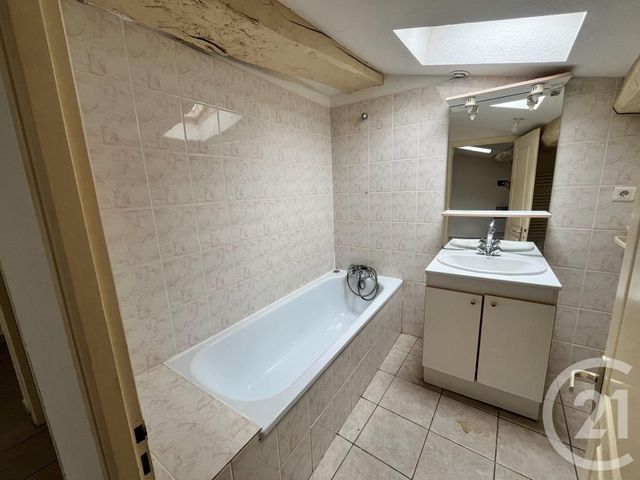 Appartement F2 à vendre - 2 pièces - 40.37 m2 - PEZENAS - 34 - LANGUEDOC-ROUSSILLON - Century 21 Agi Immobilier