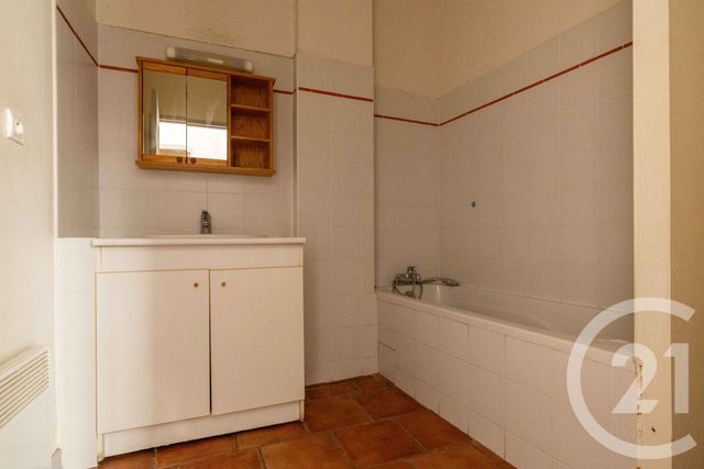 Appartement F3 à vendre - 3 pièces - 63.51 m2 - PEZENAS - 34 - LANGUEDOC-ROUSSILLON - Century 21 Agi Immobilier