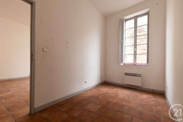 Appartement F3 à vendre - 3 pièces - 63.51 m2 - PEZENAS - 34 - LANGUEDOC-ROUSSILLON - Century 21 Agi Immobilier