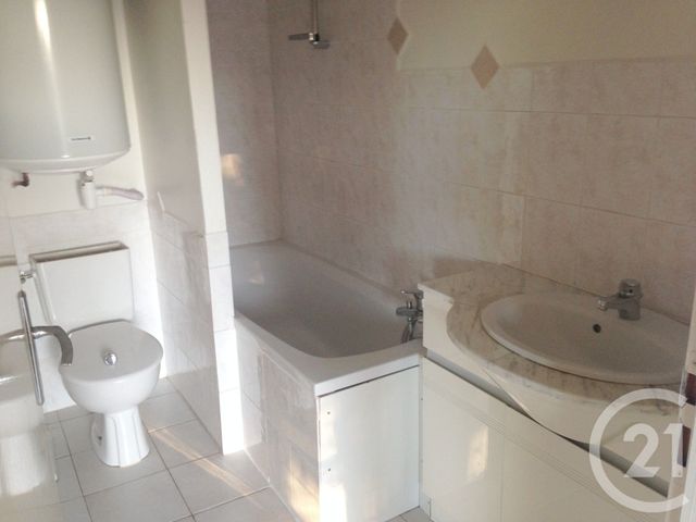 Appartement F2 à louer - 3 pièces - 53.0 m2 - FLORENSAC - 34 - LANGUEDOC-ROUSSILLON - Century 21 Agi Immobilier