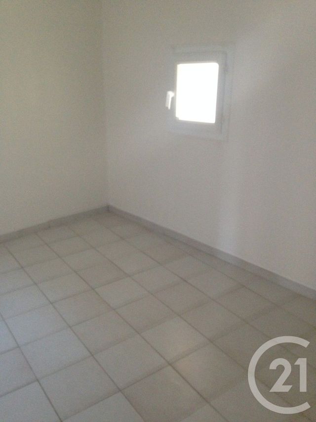 Appartement F2 à louer - 3 pièces - 53.0 m2 - FLORENSAC - 34 - LANGUEDOC-ROUSSILLON - Century 21 Agi Immobilier