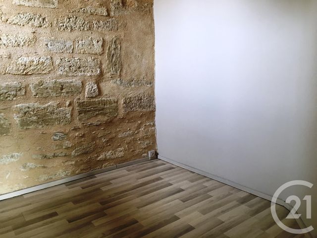 Appartement F3 à louer - 3 pièces - 65.0 m2 - PEZENAS - 34 - LANGUEDOC-ROUSSILLON - Century 21 Agi Immobilier