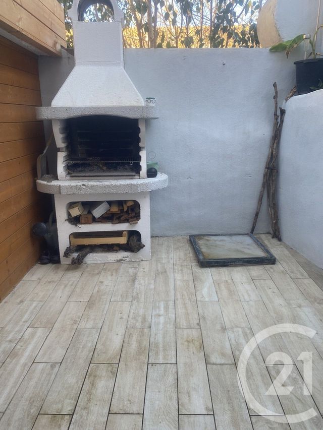 maison à louer - 3 pièces - 87.14 m2 - SERVIAN - 34 - LANGUEDOC-ROUSSILLON - Century 21 Agi Immobilier