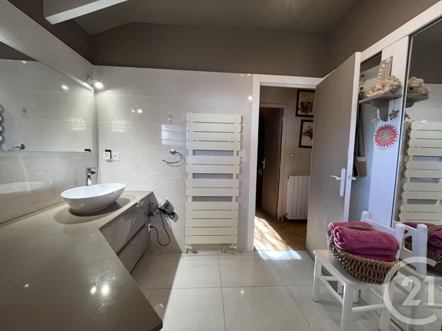 maison à vendre - 5 pièces - 116.13 m2 - PEZENAS - 34 - LANGUEDOC-ROUSSILLON - Century 21 Agi Immobilier