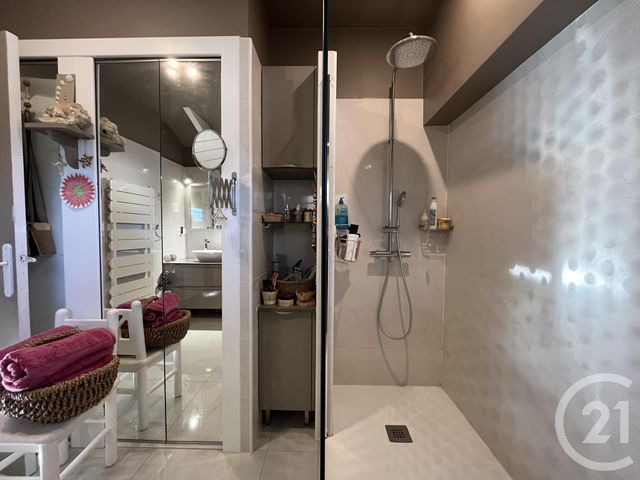 maison à vendre - 5 pièces - 116.13 m2 - PEZENAS - 34 - LANGUEDOC-ROUSSILLON - Century 21 Agi Immobilier