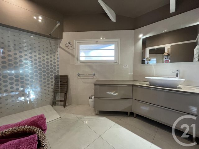 maison à vendre - 5 pièces - 116.13 m2 - PEZENAS - 34 - LANGUEDOC-ROUSSILLON - Century 21 Agi Immobilier