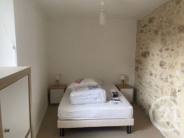 Appartement F2 à louer - 2 pièces - 50.0 m2 - PEZENAS - 34 - LANGUEDOC-ROUSSILLON - Century 21 Agi Immobilier