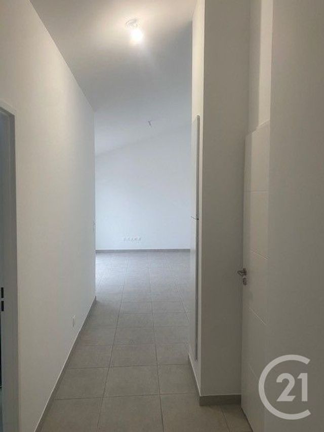 Appartement F2 à louer - 2 pièces - 45.0 m2 - MARSEILLAN - 34 - LANGUEDOC-ROUSSILLON - Century 21 Agi Immobilier