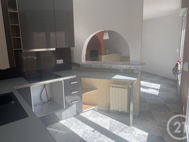 Appartement F4 à louer - 4 pièces - 105.0 m2 - MONTBLANC - 34 - LANGUEDOC-ROUSSILLON - Century 21 Agi Immobilier