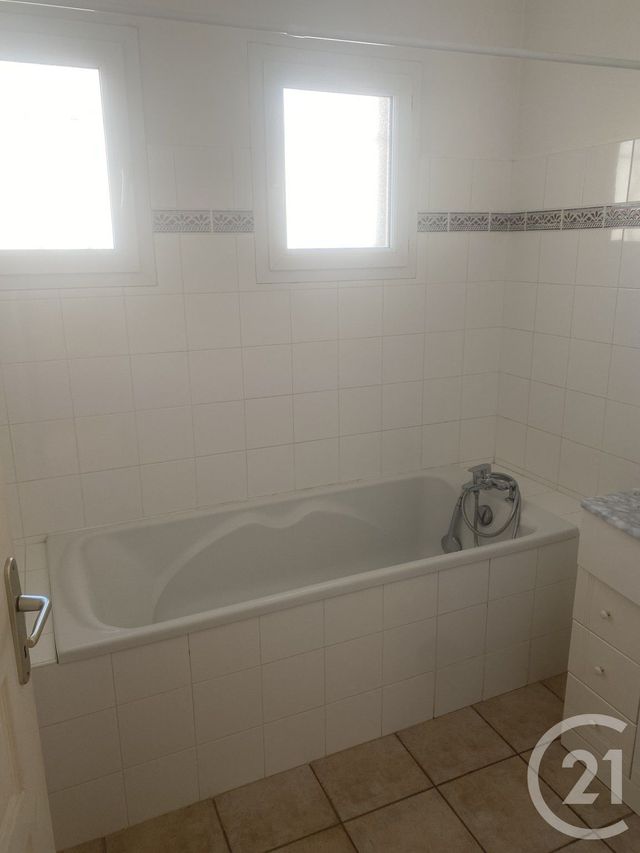 maison à louer - 4 pièces - 100.0 m2 - CASTELNAU DE GUERS - 34 - LANGUEDOC-ROUSSILLON - Century 21 Agi Immobilier