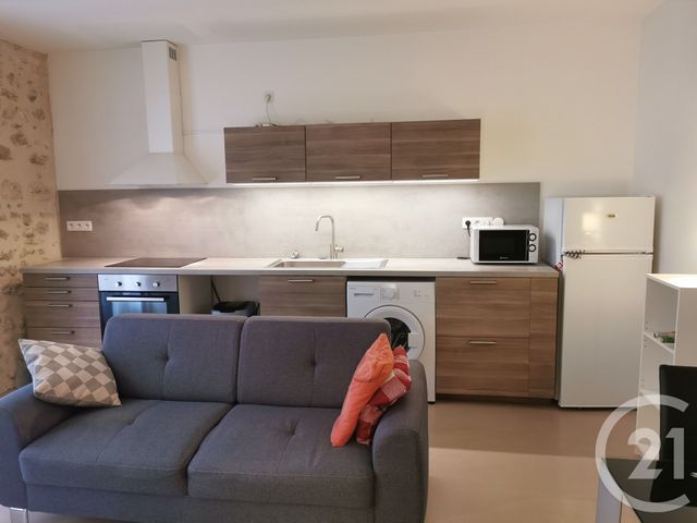 Appartement F2 à louer - 2 pièces - 39.02 m2 - PEZENAS - 34 - LANGUEDOC-ROUSSILLON - Century 21 Agi Immobilier