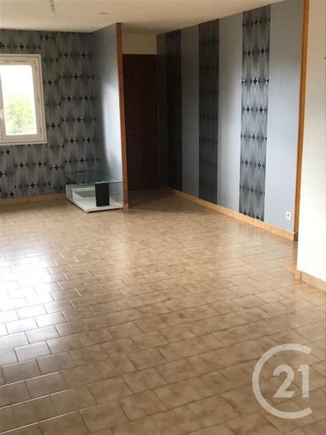 Appartement F4 à louer - 4 pièces - 74.0 m2 - PEZENAS - 34 - LANGUEDOC-ROUSSILLON - Century 21 Agi Immobilier