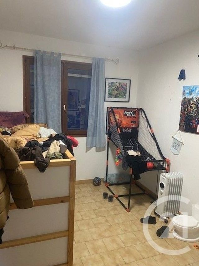 Appartement F4 à louer - 4 pièces - 74.0 m2 - PEZENAS - 34 - LANGUEDOC-ROUSSILLON - Century 21 Agi Immobilier