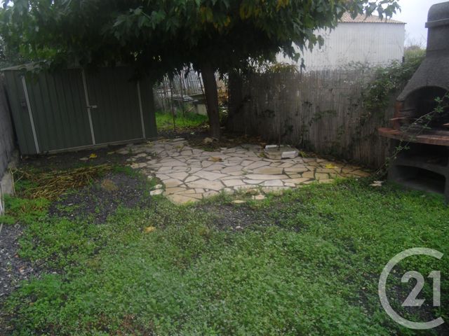 Appartement F4 à louer - 4 pièces - 74.0 m2 - PEZENAS - 34 - LANGUEDOC-ROUSSILLON - Century 21 Agi Immobilier