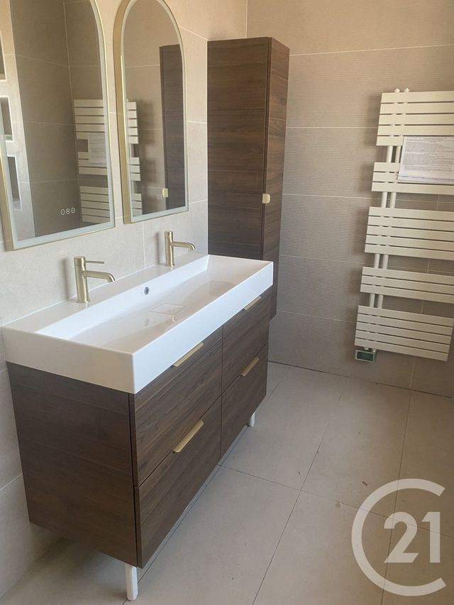 maison à louer - 5 pièces - 129.0 m2 - NEZIGNAN L EVEQUE - 34 - LANGUEDOC-ROUSSILLON - Century 21 Agi Immobilier