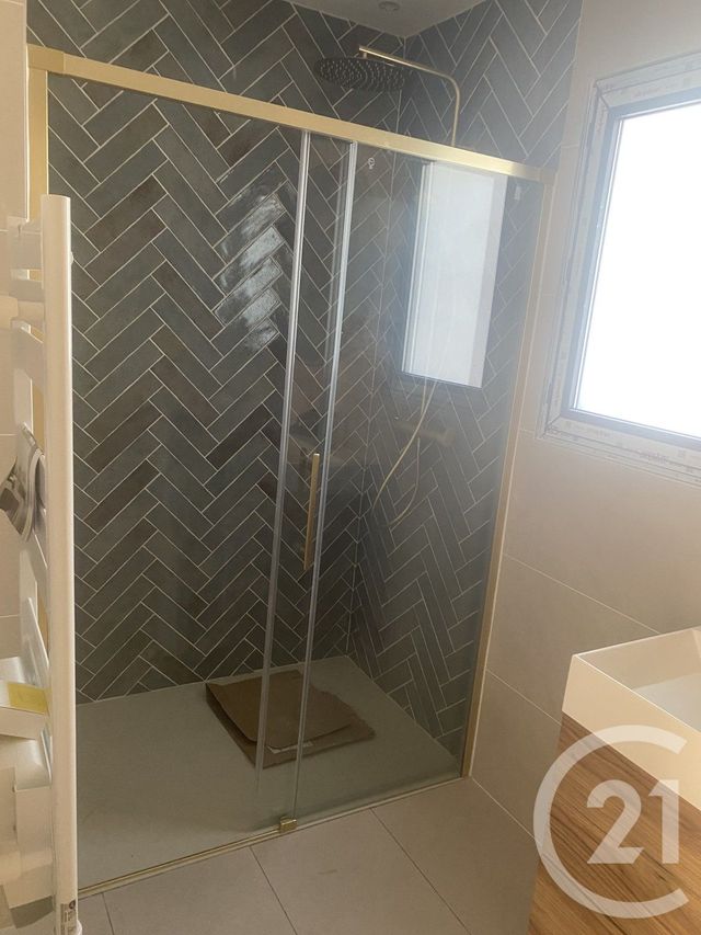 maison à louer - 5 pièces - 129.0 m2 - NEZIGNAN L EVEQUE - 34 - LANGUEDOC-ROUSSILLON - Century 21 Agi Immobilier