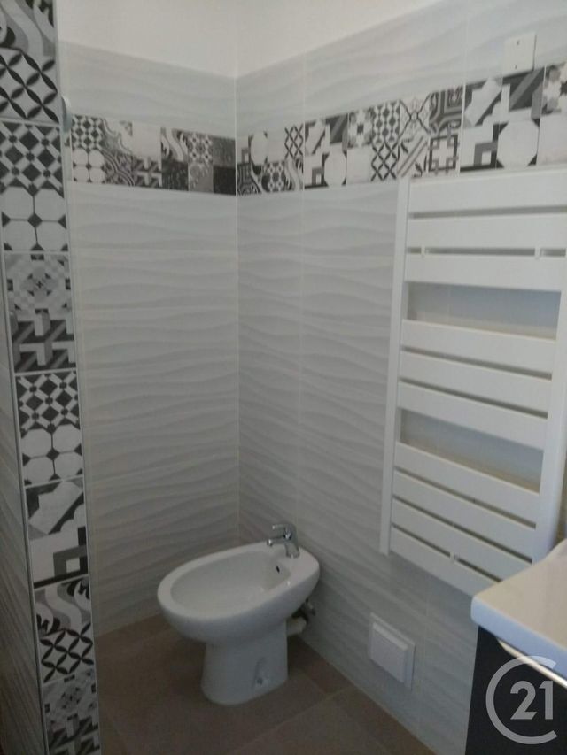 Appartement F4 à louer - 4 pièces - 81.5 m2 - CAUX - 34 - LANGUEDOC-ROUSSILLON - Century 21 Agi Immobilier