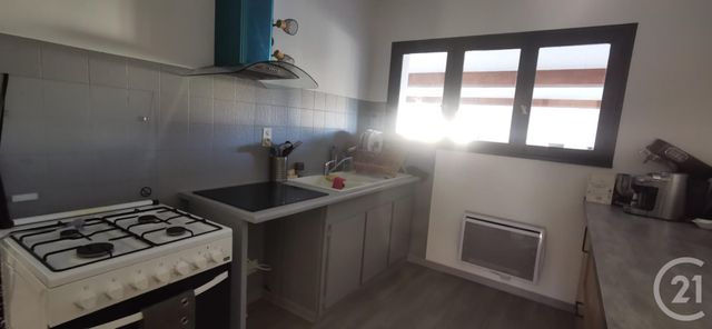 Appartement F5 à louer - 5 pièces - 109.0 m2 - PEZENAS - 34 - LANGUEDOC-ROUSSILLON - Century 21 Agi Immobilier