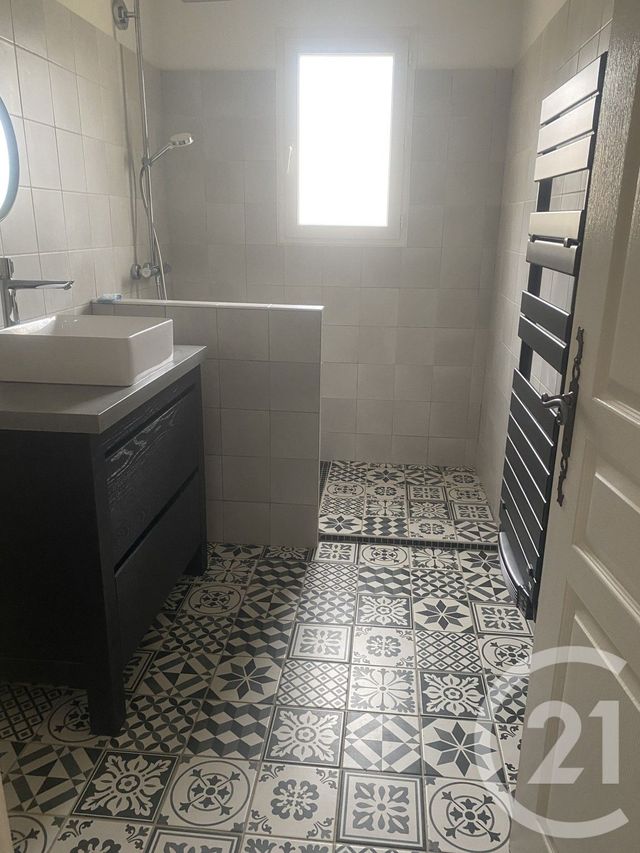 maison à louer - 4 pièces - 83.0 m2 - ROUJAN - 34 - LANGUEDOC-ROUSSILLON - Century 21 Agi Immobilier