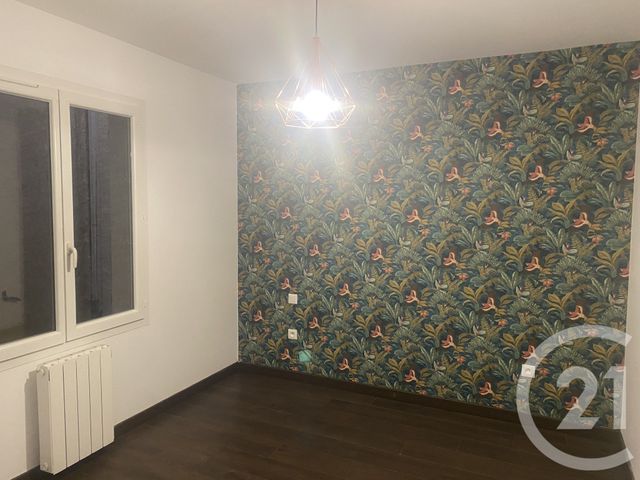 Appartement F4 à louer - 4 pièces - 83.06 m2 - VALROS - 34 - LANGUEDOC-ROUSSILLON - Century 21 Agi Immobilier