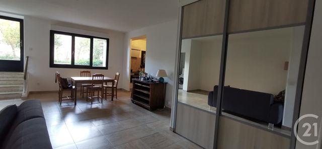 Appartement Remise à louer - 3 pièces - 70.0 m2 - ROUJAN - 34 - LANGUEDOC-ROUSSILLON - Century 21 Agi Immobilier