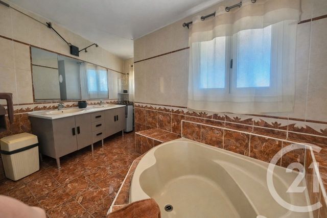 maison à vendre - 7 pièces - 184.65 m2 - MARSEILLAN - 34 - LANGUEDOC-ROUSSILLON - Century 21 Agi Immobilier