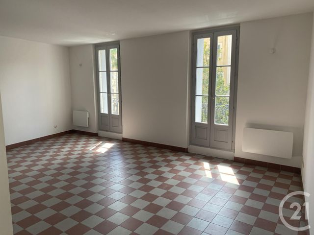 Appartement F3 à louer - 3 pièces - 68.0 m2 - PEZENAS - 34 - LANGUEDOC-ROUSSILLON - Century 21 Agi Immobilier