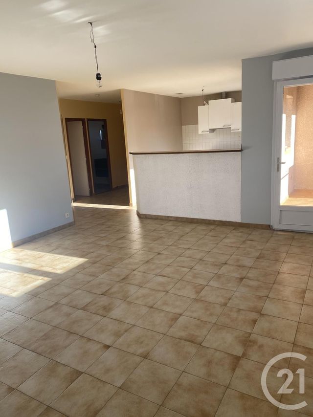 Appartement F3 à louer - 3 pièces - 67.86 m2 - PEZENAS - 34 - LANGUEDOC-ROUSSILLON - Century 21 Agi Immobilier