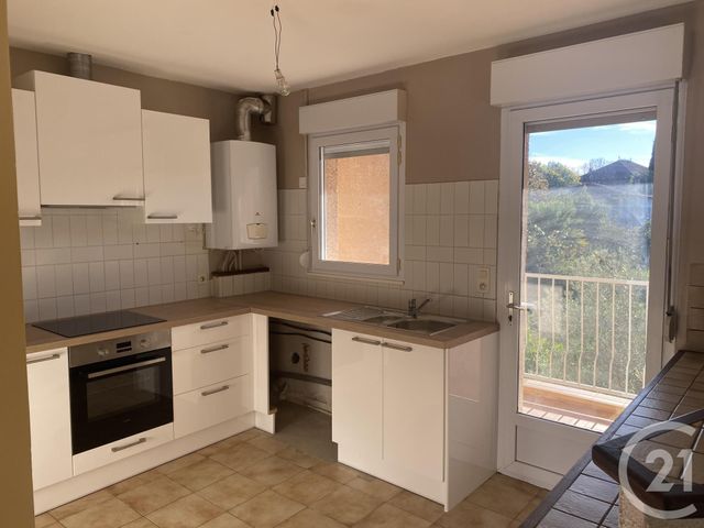 Appartement F3 à louer - 3 pièces - 67.86 m2 - PEZENAS - 34 - LANGUEDOC-ROUSSILLON - Century 21 Agi Immobilier