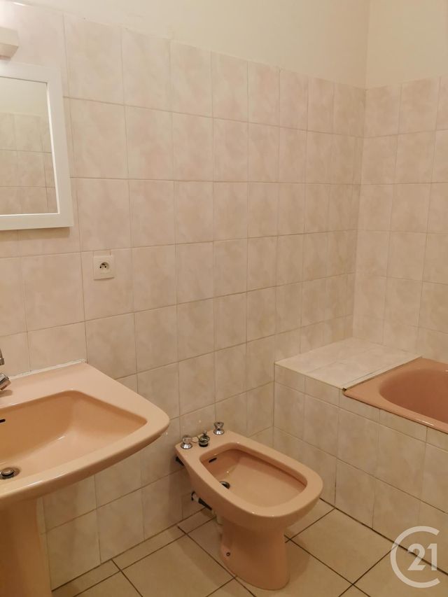 Appartement F4 à louer - 4 pièces - 81.0 m2 - MARSEILLAN - 34 - LANGUEDOC-ROUSSILLON - Century 21 Agi Immobilier