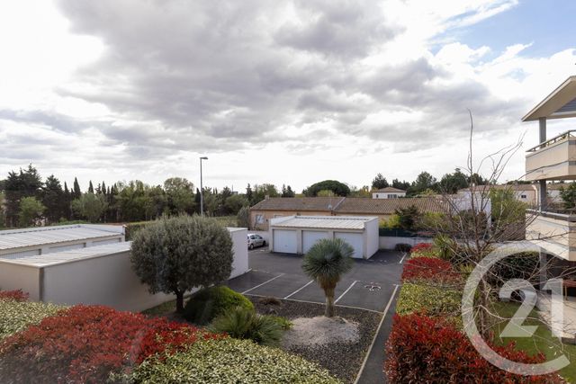 Appartement à vendre - 2 pièces - 42.44 m2 - PEZENAS - 34 - LANGUEDOC-ROUSSILLON - Century 21 Agi Immobilier