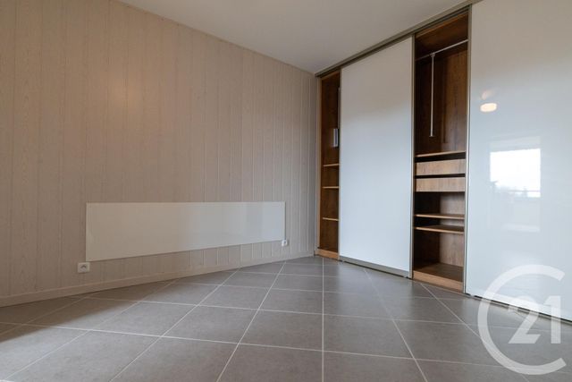 Appartement à vendre - 2 pièces - 42.44 m2 - PEZENAS - 34 - LANGUEDOC-ROUSSILLON - Century 21 Agi Immobilier