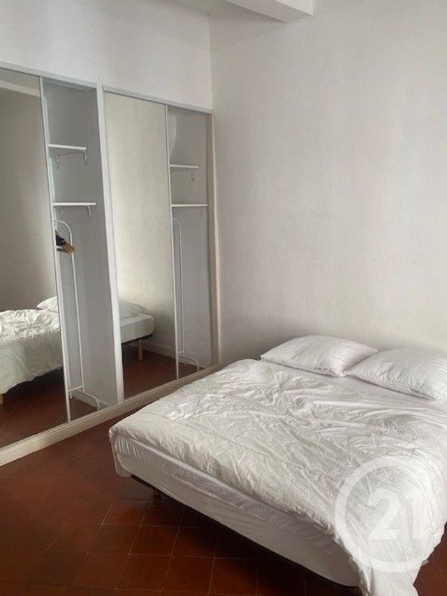 Appartement F2 à louer - 2 pièces - 50.0 m2 - PEZENAS - 34 - LANGUEDOC-ROUSSILLON - Century 21 Agi Immobilier