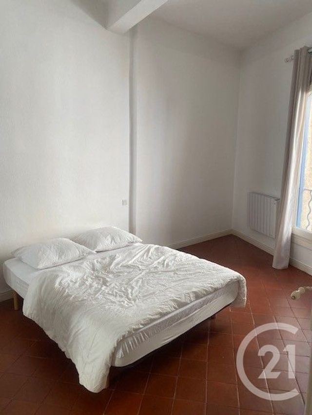 Appartement F2 à louer - 2 pièces - 50.0 m2 - PEZENAS - 34 - LANGUEDOC-ROUSSILLON - Century 21 Agi Immobilier