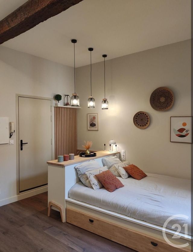 Appartement Studio à louer - 1 pièce - 28.0 m2 - PEZENAS - 34 - LANGUEDOC-ROUSSILLON - Century 21 Agi Immobilier