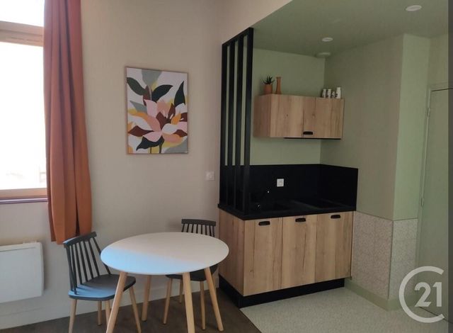 Appartement Studio à louer - 1 pièce - 28.0 m2 - PEZENAS - 34 - LANGUEDOC-ROUSSILLON - Century 21 Agi Immobilier