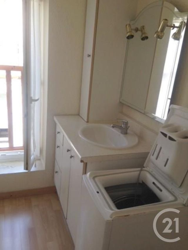 maison à louer - 2 pièces - 41.0 m2 - BASSAN - 34 - LANGUEDOC-ROUSSILLON - Century 21 Agi Immobilier