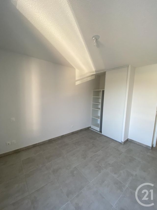 Appartement F3 à louer - 3 pièces - 60.56 m2 - VIAS - 34 - LANGUEDOC-ROUSSILLON - Century 21 Agi Immobilier